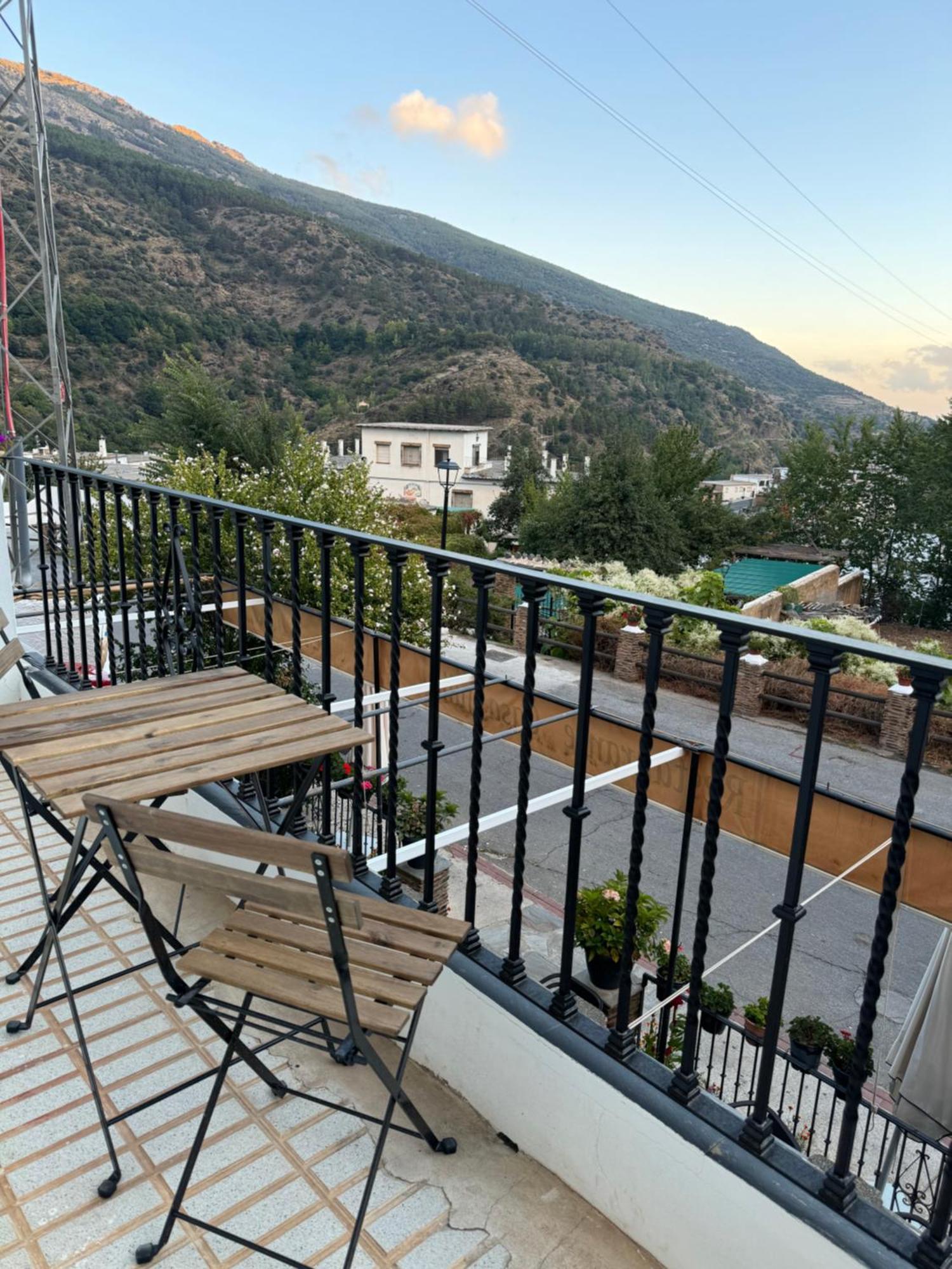 Apartamento Rural Julio Trevélez Eksteriør bilde